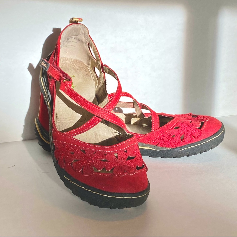 Jambu Wildflower red floral embroidered Mary Jane flats women size 8.5